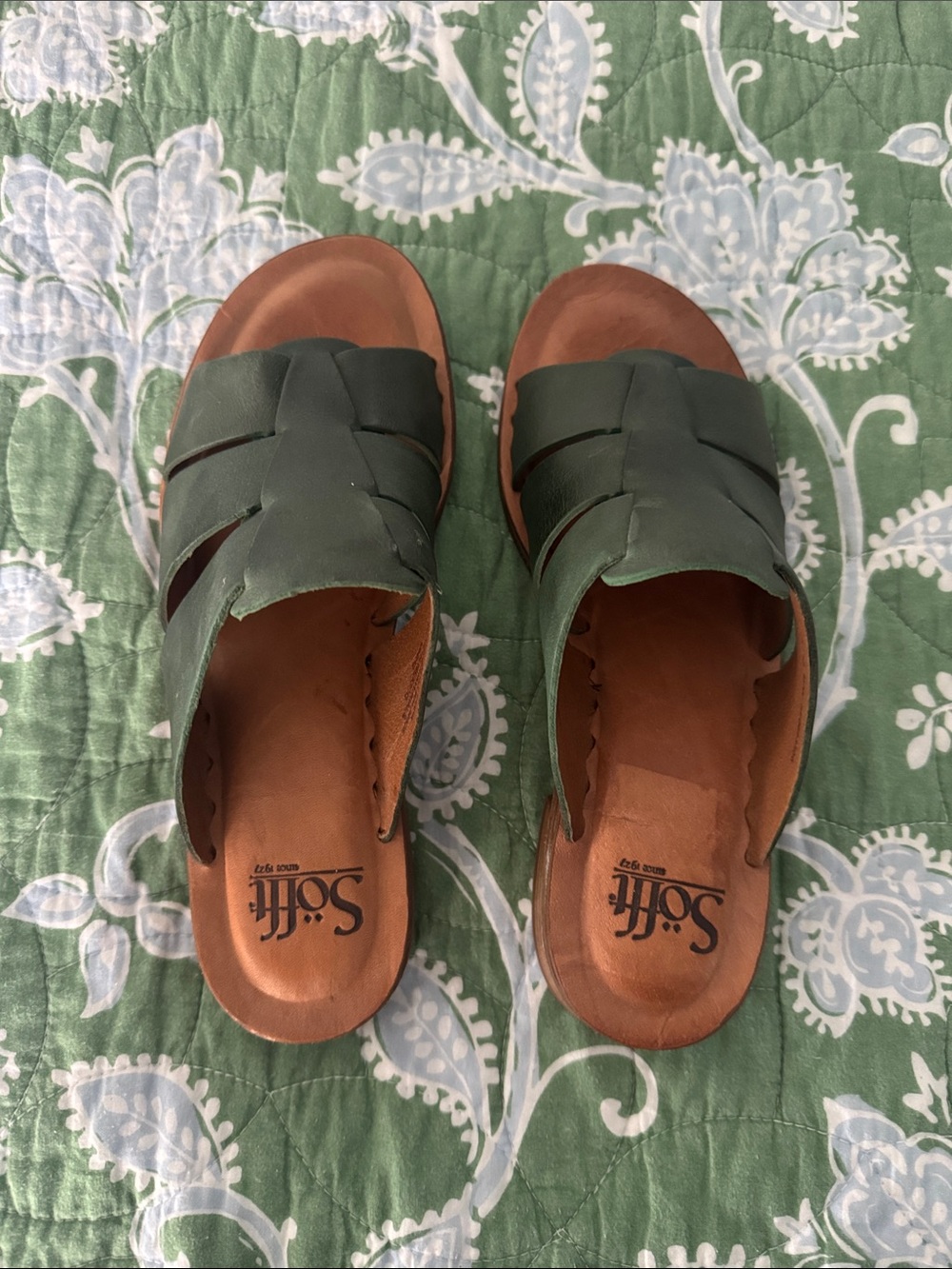 Sofft Women's Dark Green Leather Slide Mules